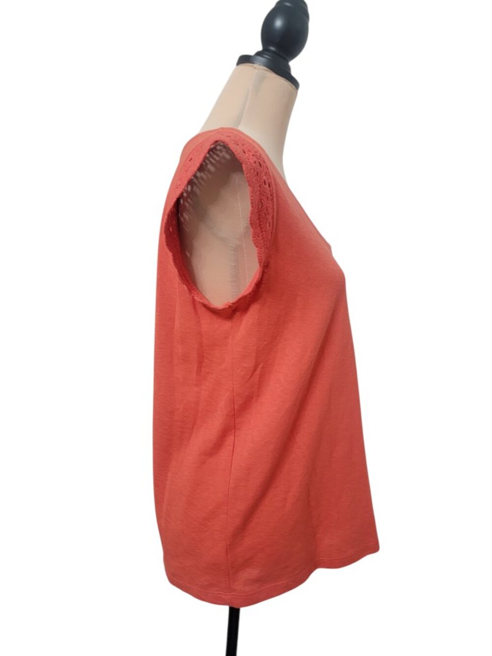 Loft Size L Red-Orange Poppy Scoop Neck T-Shirt with Crochet Lace Sleeves - Picture 6 of 12